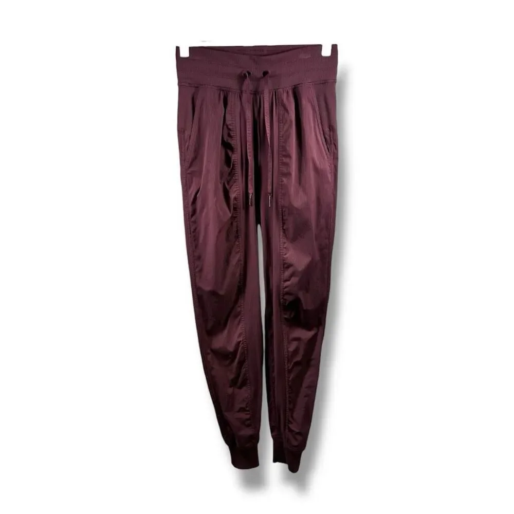 Lululemon Dance Studio Joggers Full Length in Garnet Size 2